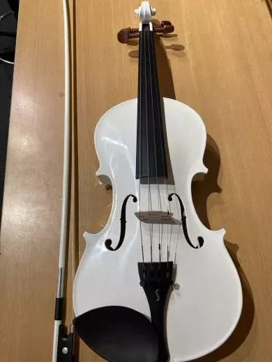 Harlequin 4/4 Violin